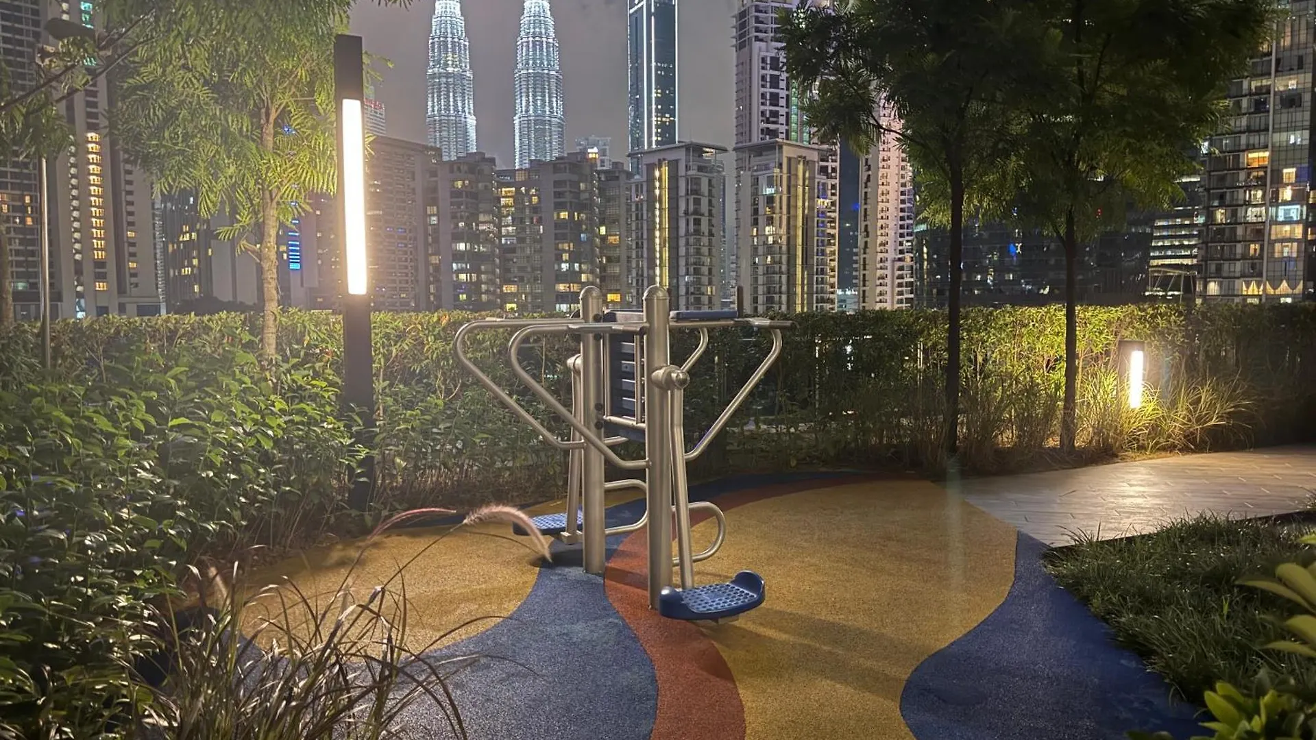 קואלה לומפור Eaton Residences Klcc By Arban דירה קואלה לומפור